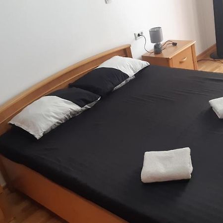 Daka-Maka Apartman Podgorica Kültér fotó